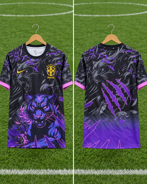 Camiseta Brasil x Nike Dark Panther Edition - Vista frontal y trasera sobre percha